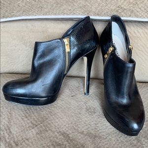 Michael Kors York bootie leather AA13E python